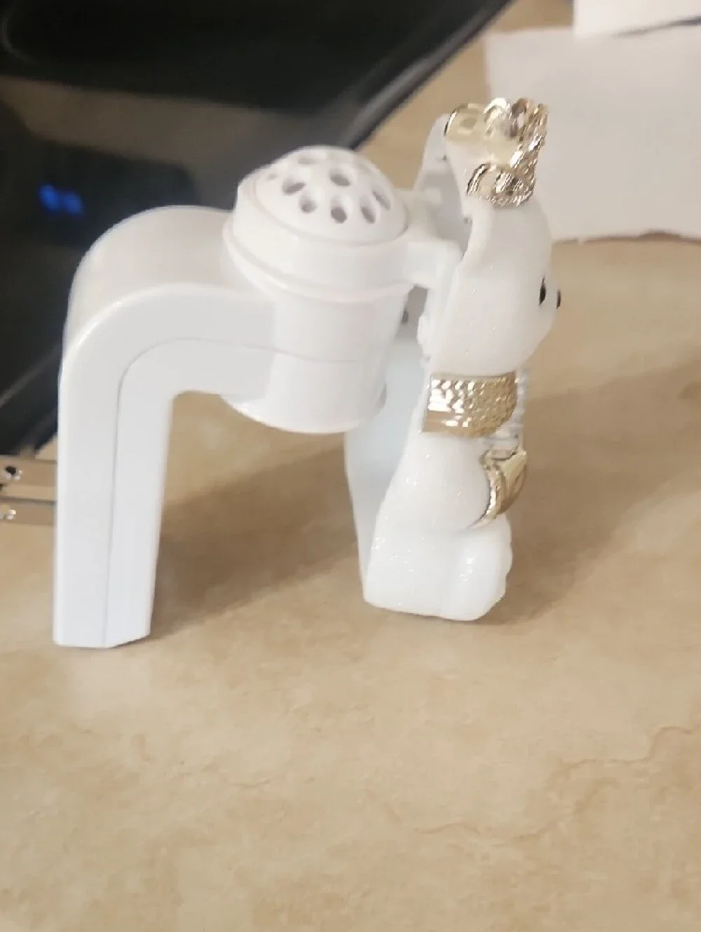 Bath & Body Works White and Gold Crowned‎ Animal Plug-In Fragrance Warmer